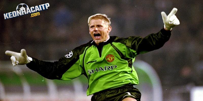 Top 10 thủ môn hay nhất lịch sử gọi tên Peter Schmeichel