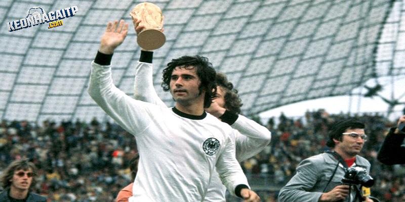 Huyền thoại Gerd Muller lọt top 10 tiề đạo hay nhất mọi thời đại